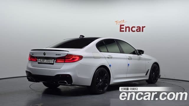 BMW 5 Series 2018 — Şəkil 2/20