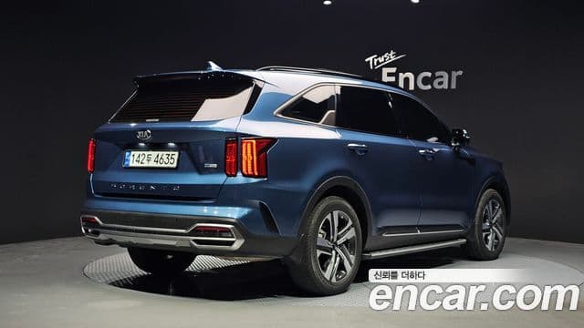 Kia Sorento 2021 — фото 2 из 20
