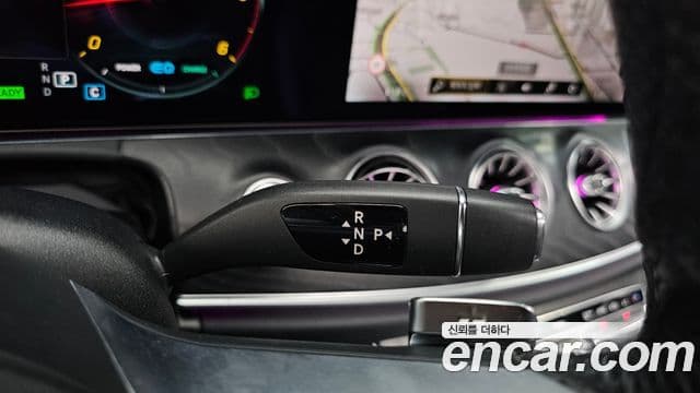 Mercedes-Benz E-Class 2022 — фото 9 из 20