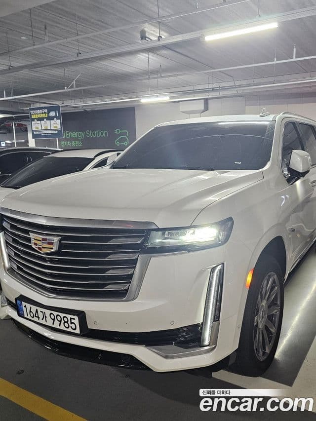 Cadillac Escalade 2022 — фото 9 из 10