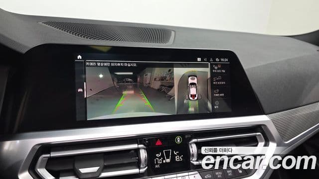 BMW 3 Series 2021 — фото 14 из 20