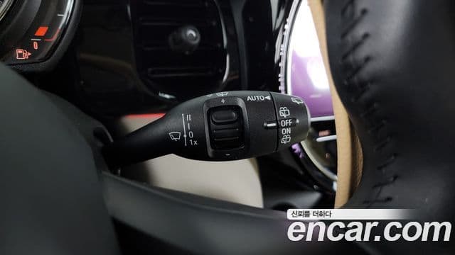 Mini Cooper 2021 — ფოტო 20/20