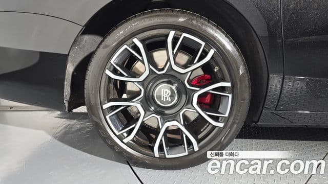 Rolls-Royce Ghost 2023 — Photo 12/20