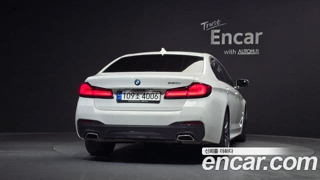 BMW 5 Series 2023 — ფოტო 4/20