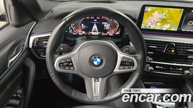 BMW 5 Series 2023 — ფოტო 12/20