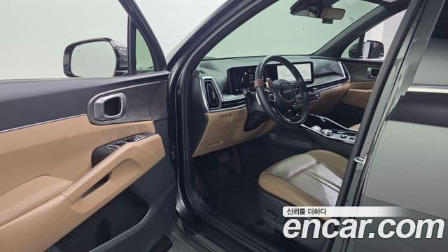 Kia Sorento 2024 — Photo 16/20