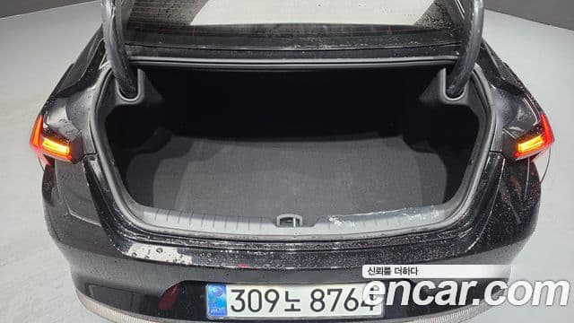 Kia K8 2025 — фото 18 из 20