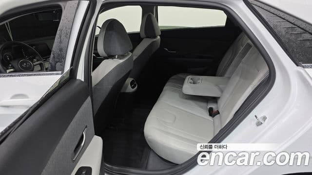 Hyundai Avante 2022 — фото 12 из 20