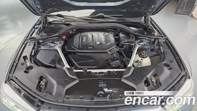 BMW 5 Series 2018 — фото 6 из 20