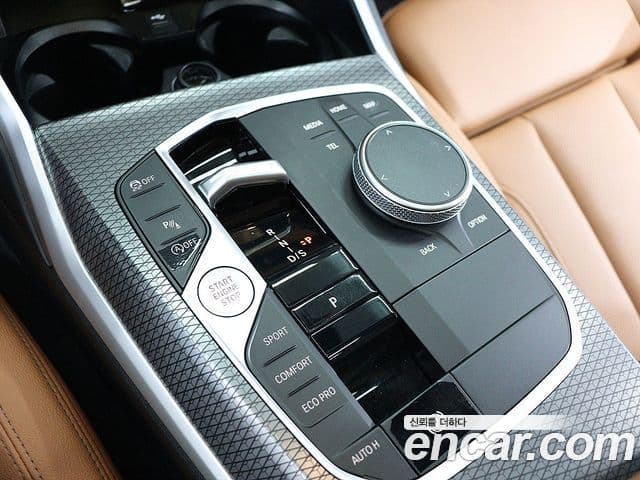 BMW 3 Series 2023 — фото 7 из 20