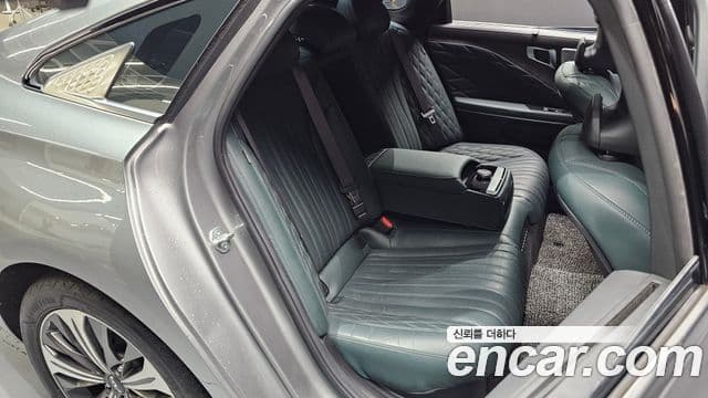 Kia K8 2024 — фото 11 из 20