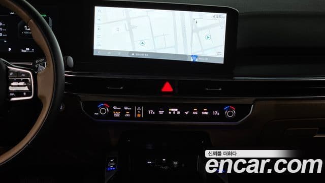Kia Sorento 2023 — фото 14 из 20