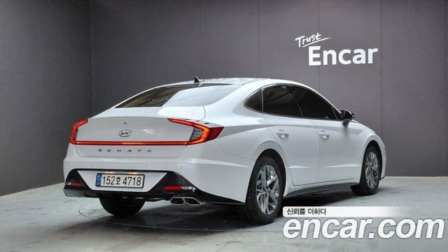 Hyundai Sonata 2022 — ფოტო 2/20