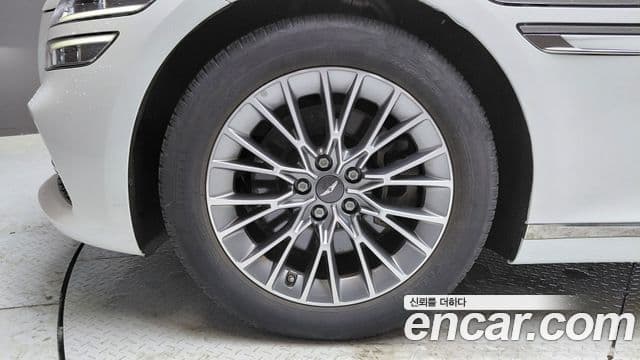 Genesis Electrified G80 2023 — фото 5 из 20