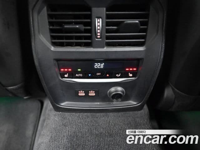 BMW 3 Series 2020 — фото 15 из 20