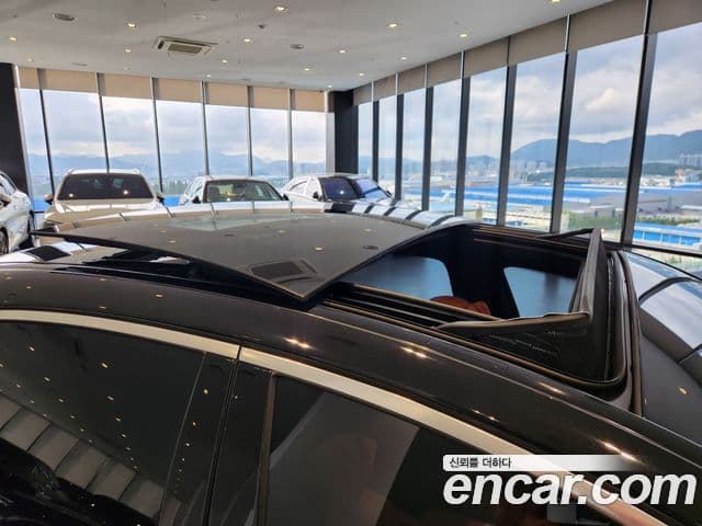 Mercedes-Benz S-Class 2025 — Фото 11/20