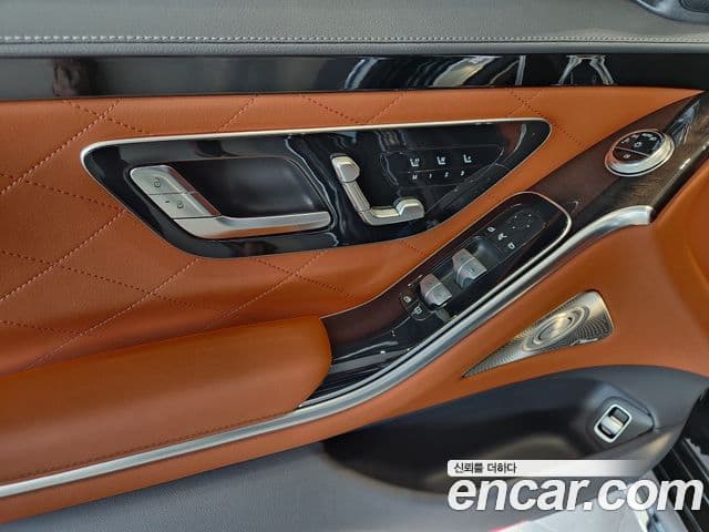 Mercedes-Benz S-Class 2025 — Фото 18/20