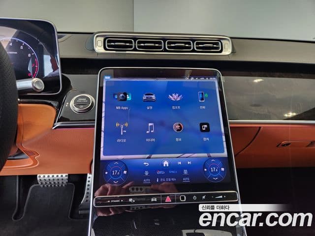 Mercedes-Benz S-Class 2025 — Фото 19/20