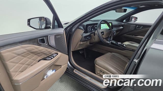 Kia K8 2021 — ფოტო 8/20