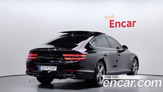 Genesis Electrified G80 2023 — фото 2 из 20