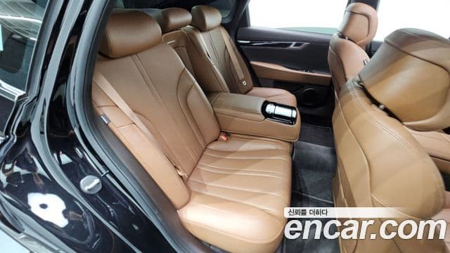 Genesis Electrified G80 2023 — Şəkil 11/20