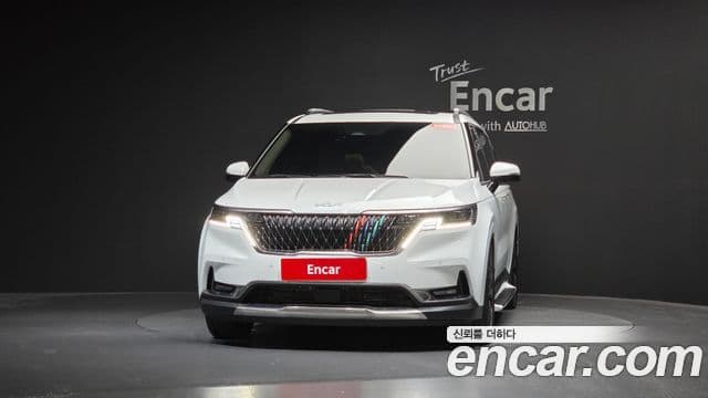 Kia Carnival 2023 — Фото 3/20