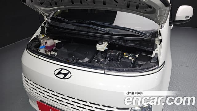 Hyundai Staria 2023 — фото 6 из 20