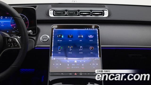 Mercedes-Benz S-Class 2025 — Фото 12/18