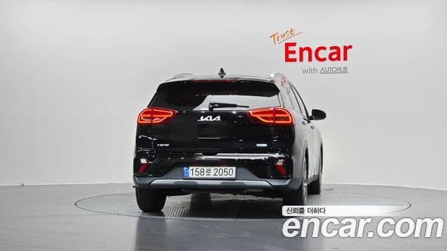 Kia Niro 2021 — фото 4 из 20