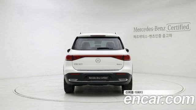 Mercedes-Benz EQB 2025 — ფოტო 10/11