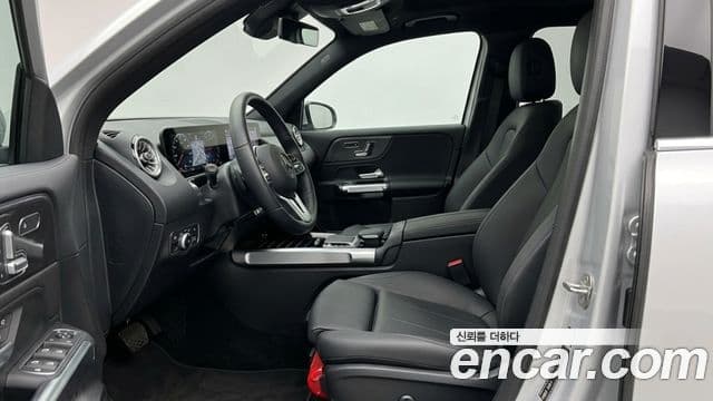 Mercedes-Benz EQB 2025 — ფოტო 11/11