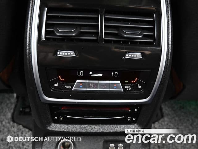 BMW X7 2021 — фото 15 из 20