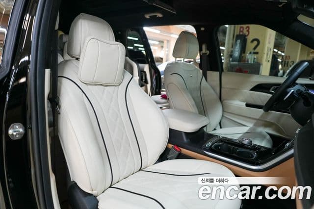 Kia Carnival 2023 — ფოტო 20/20
