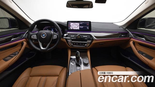 BMW 5 Series 2022 — ფოტო 10/20