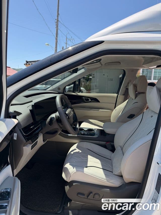 Kia Carnival 2025 — фото 20 из 20
