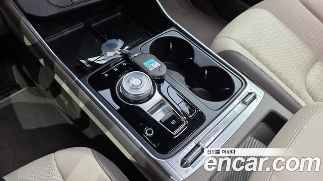 Kia Carnival 2025 — фото 9 из 20