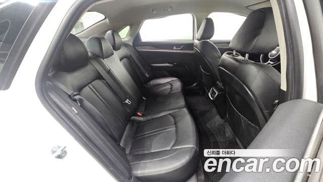 Kia K5 2021 — Şəkil 14/20