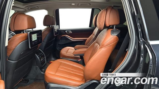 BMW X7 2022 — ფოტო 11/20