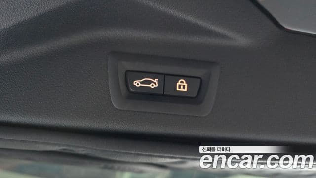 BMW X7 2022 — ფოტო 18/20