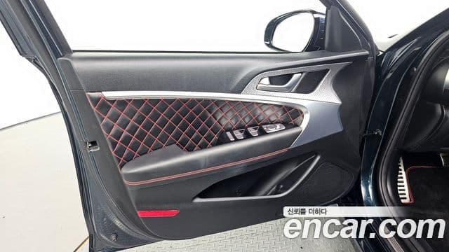 Genesis G70 2022 — Photo 5/31