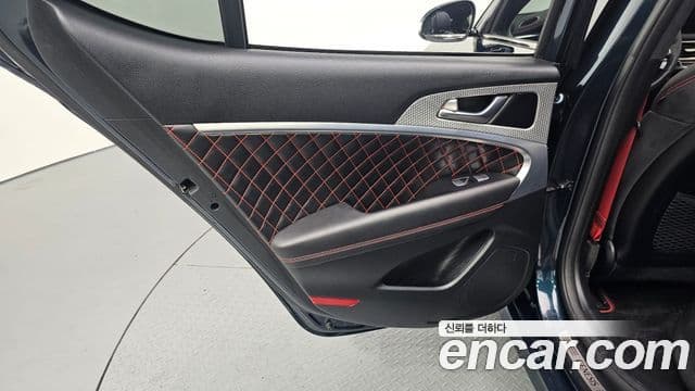 Genesis G70 2022 — Photo 7/31