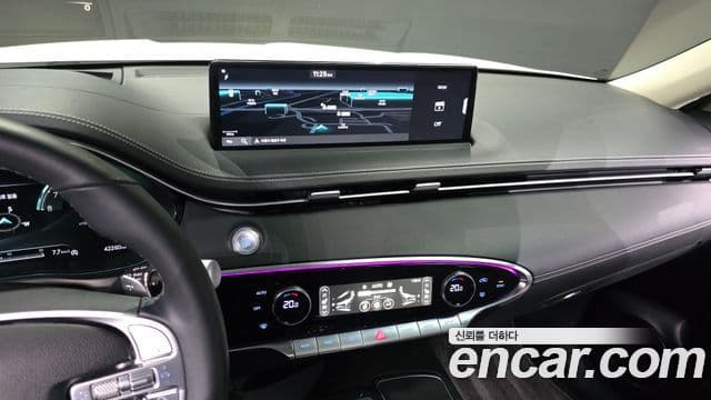 Genesis GV70 2022 — фото 14 из 20