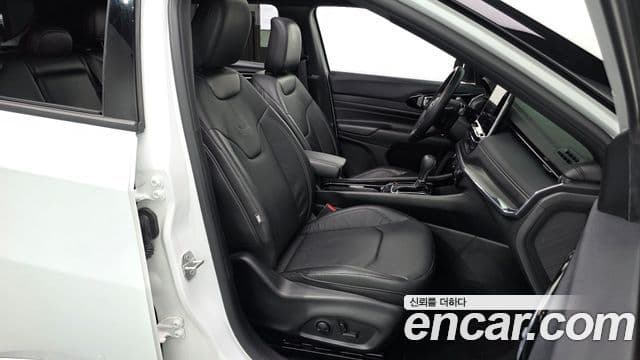 Jeep Compass 2022 — ფოტო 11/20
