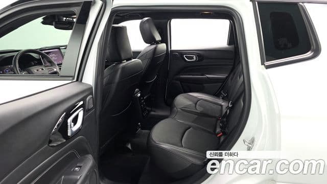 Jeep Compass 2022 — ფოტო 12/20