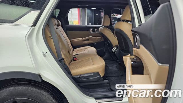 Kia Sorento 2024 — фото 12 из 20
