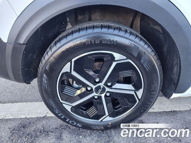 Kia Niro 2022 — Фото 4/20