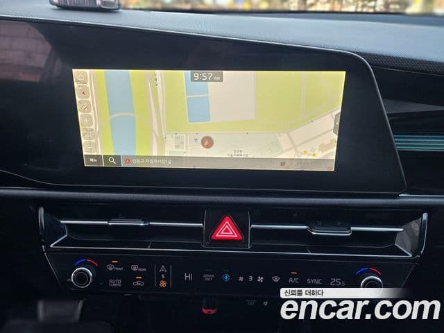 Kia Niro 2022 — Фото 12/20