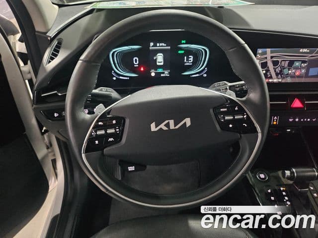 Kia Niro 2022 — Фото 14/20