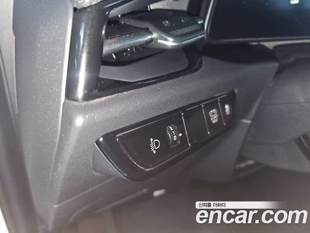 Kia Niro 2022 — Фото 17/20