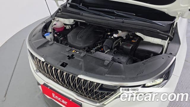 Kia Carnival 2021 — фото 6 из 20